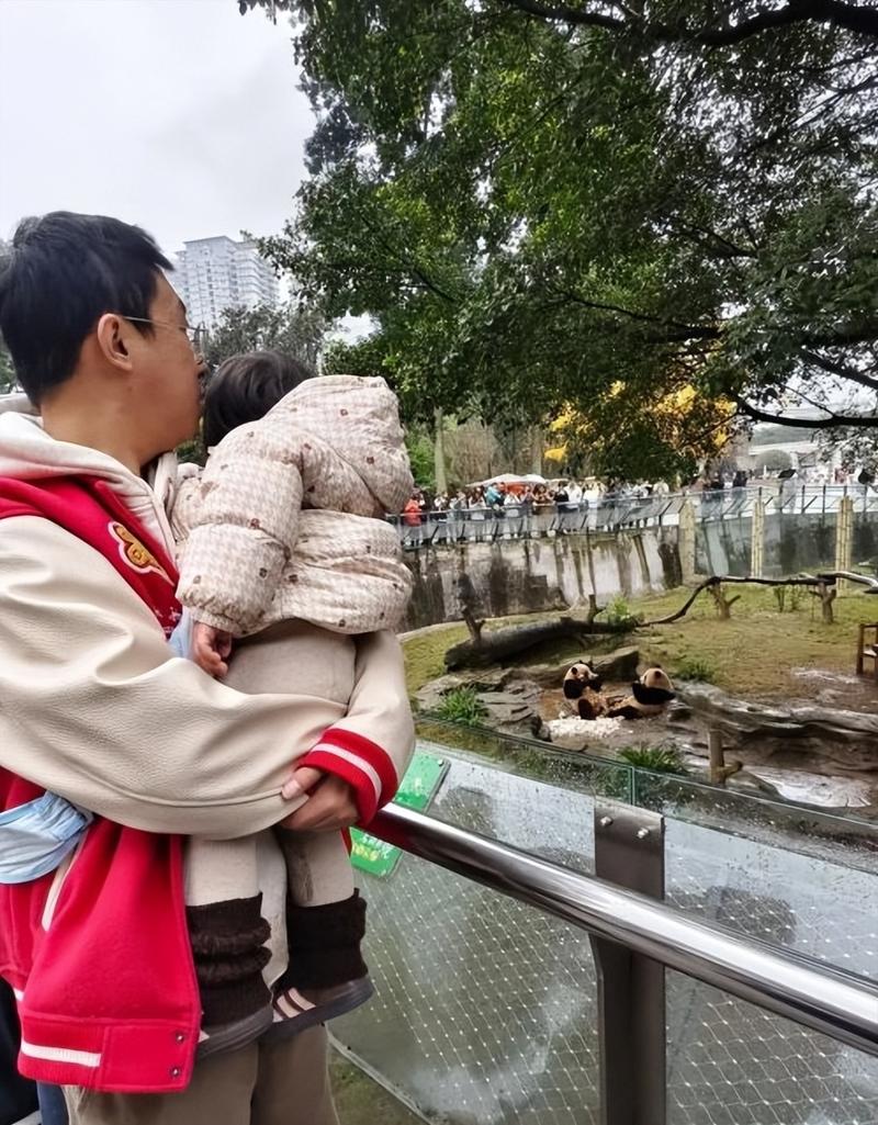 2025新澳门历史开奖查询和爸爸带娃患产后抑郁与爸爸带娃患产后抑郁怎么办