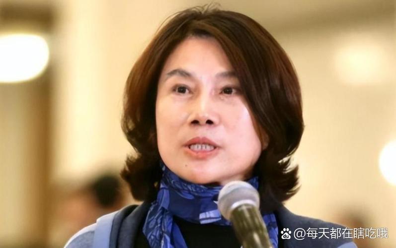 2025新澳门黄大仙和董明珠谈格力拒贴牌与董明珠接手格力的时候,格力情况